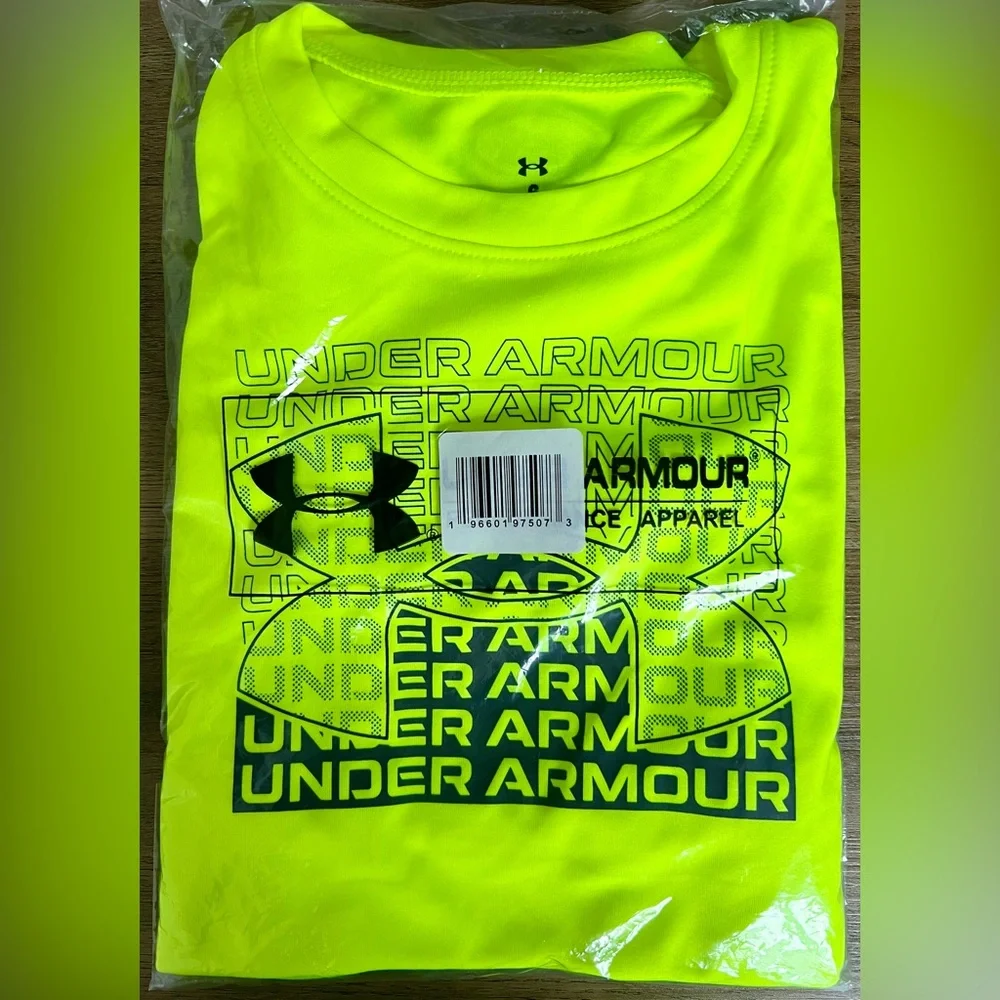 Under Armour new tags